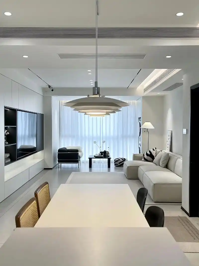 被朋友夸了很多遍的无主灯客厅设计,真的好看不过时!