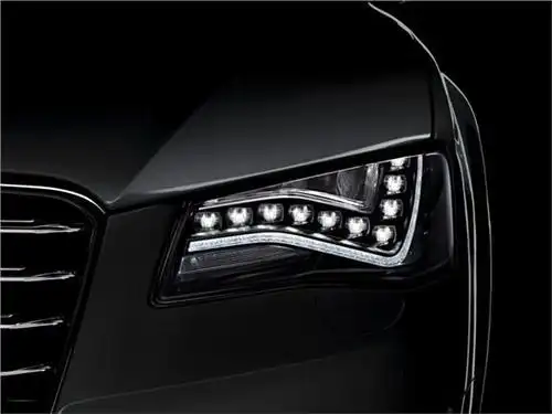奥迪特有的"天使之翼"led大灯
