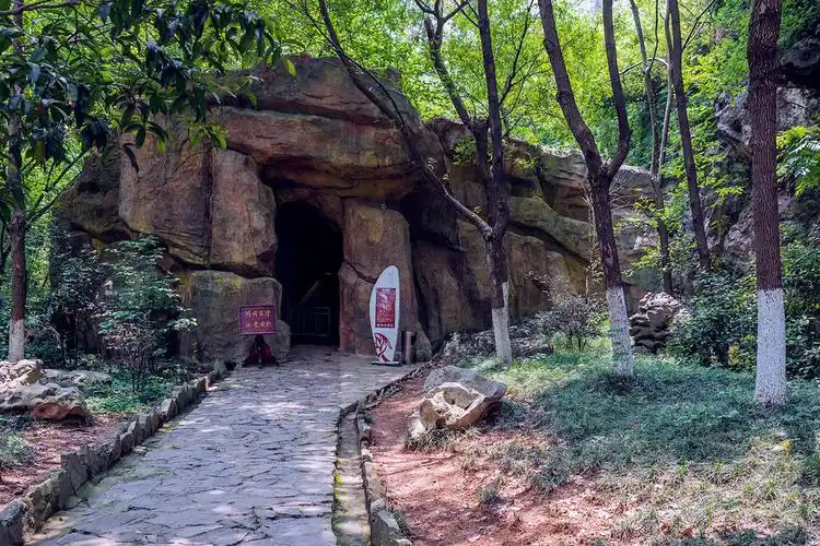 南京猿人洞风景区