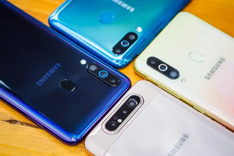 a70是三星于2019年4月17日发布的一款智能手机,具备6