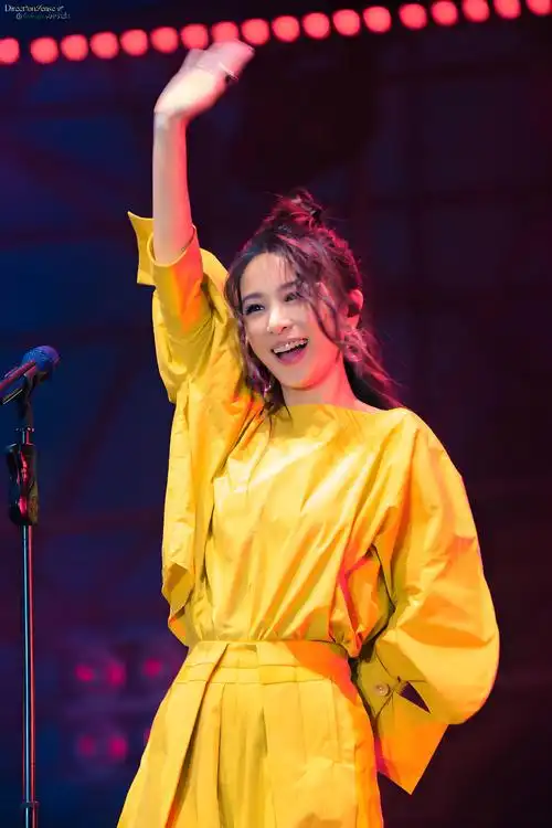 田馥甄年收入仅剩2000万台币?网友:难怪这么急迫想来内地捞金