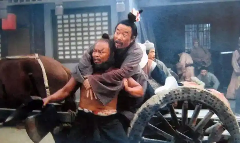 黑熊般一身粗肉指的是什么人(《水浒传》最凶狠的恶人——李逵!