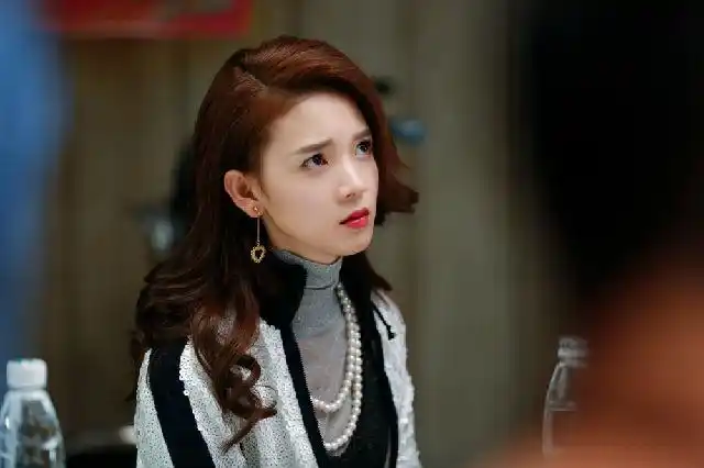 陈瑶《橙红年代》对陈伟霆sayno潇洒至极让人"遇霸"不能