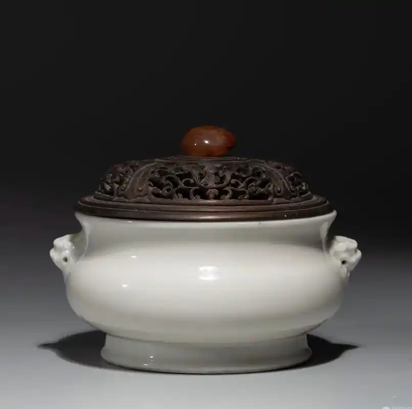 明清德化白瓷明末清初德化窑成化年制款狮耳香炉