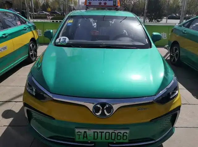 首批纯电动出租车将亮相银川街头 评论区炸了