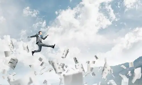 穿西装的商人在空中奔跑,在飞纸中作为活跃生活地位的象征.