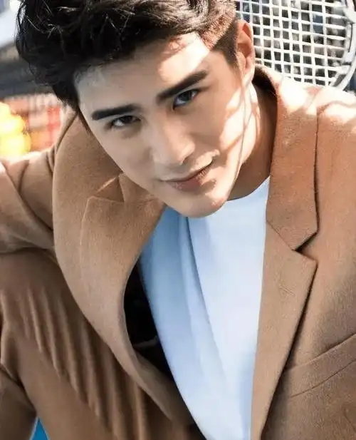 姜潮个人资料和年龄,姜潮是哪个组合的