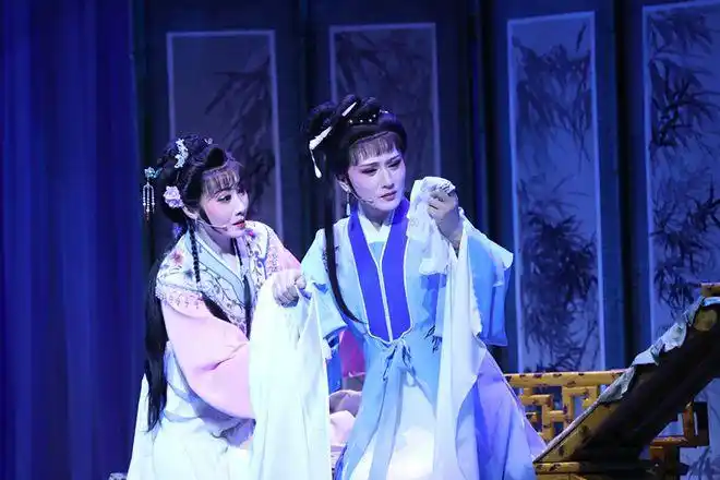 "徐王"宝黛组合再登台,经典版《红楼梦》千呼万唤始出来|越剧|戏曲