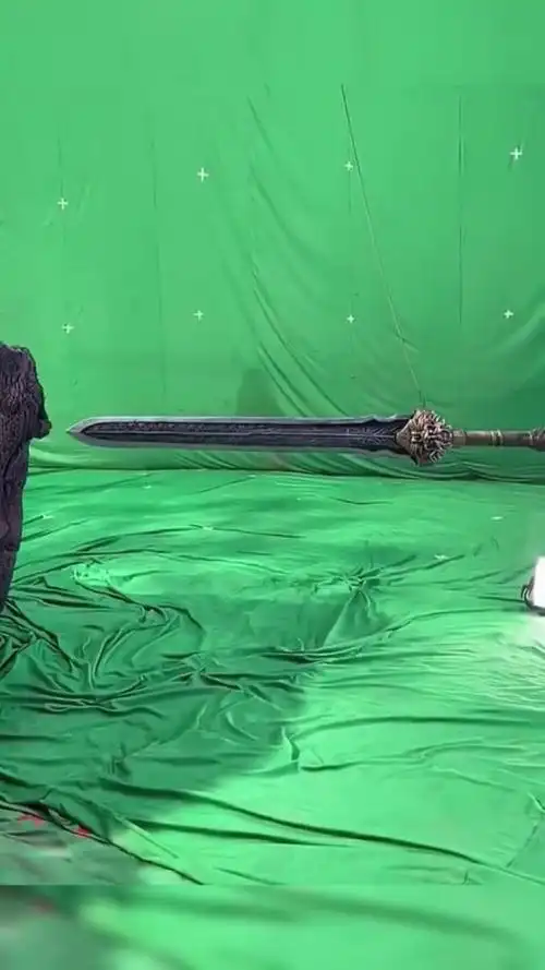 给大家揭秘,影视剧中的剑是如何做到御剑飞行?