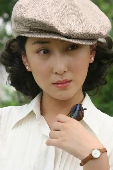 《兄弟门》热播 杜晓婷能文能武显精湛演技