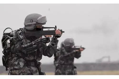 正文         中国解放军配备以上四大系统后将变身未来战士,拥有超强