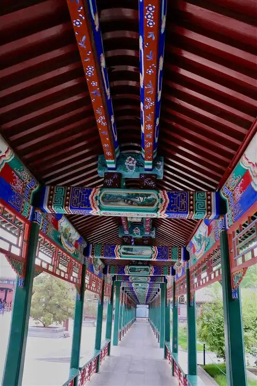 精美古建筑长廊