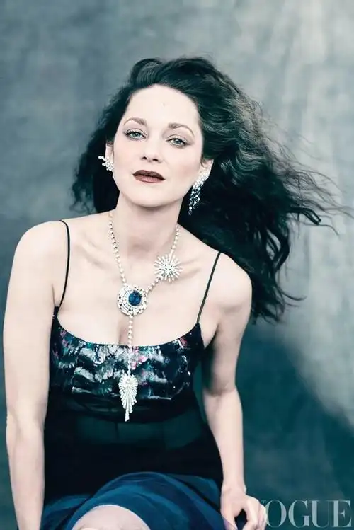 dolan曾经这样形容marion cotillard,这位法国"国宝级"的演员