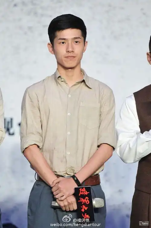 【刘昊然行程谍影…】最后登录:2022-02-14等级:鱻发:532   / 336登