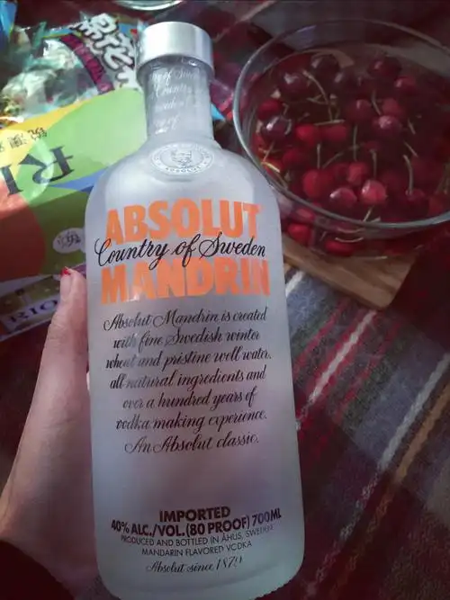 这种伏特加,我可以喝一杯