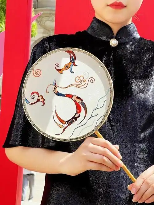 绣出武汉的新名片汉绣复兴在路上