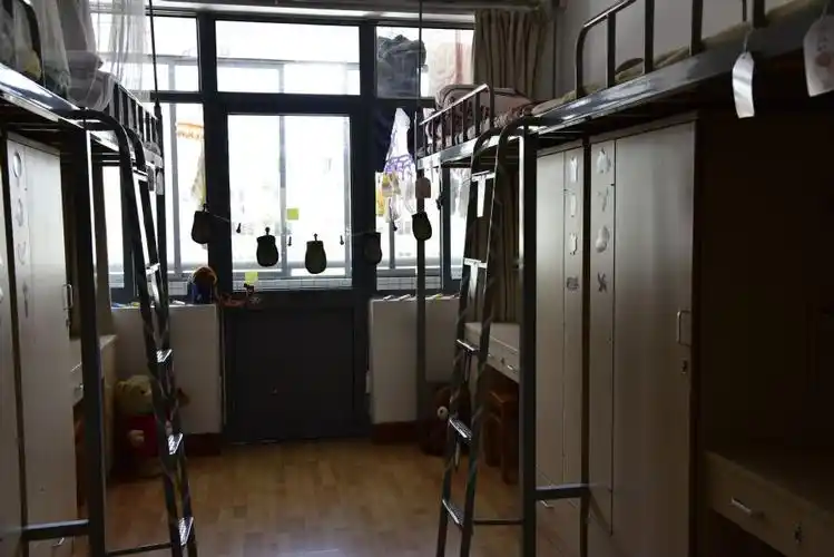 寝室在五月——记宁波效实中学2017年度最美寝室评比活动