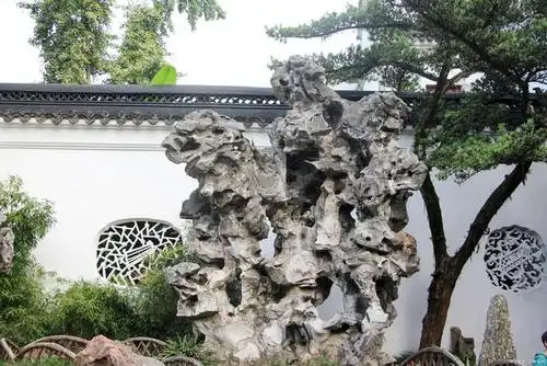 有钱人家的假山制作为啥就爱太湖石?