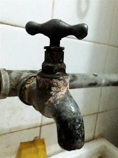 新国标提醒:小心旧水龙头里的重金属