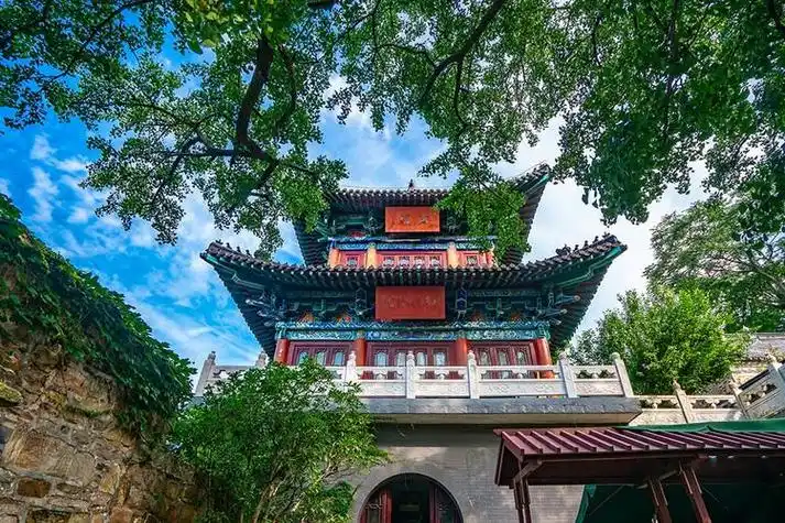 广州白云仙馆三元宫和东平大押不收门票环境清幽适合玩