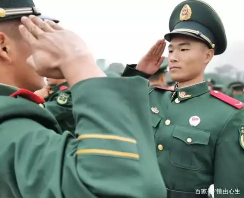 军人成人礼!00后武警战士破茧成蝶光荣授衔 誓言铮铮显忠诚