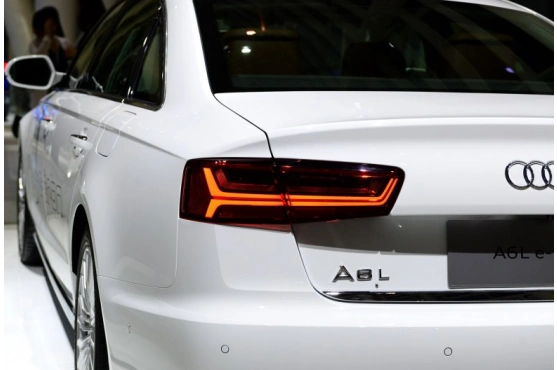 看尾灯猜汽车!仔细一看其实每款车的尾灯都很有特色