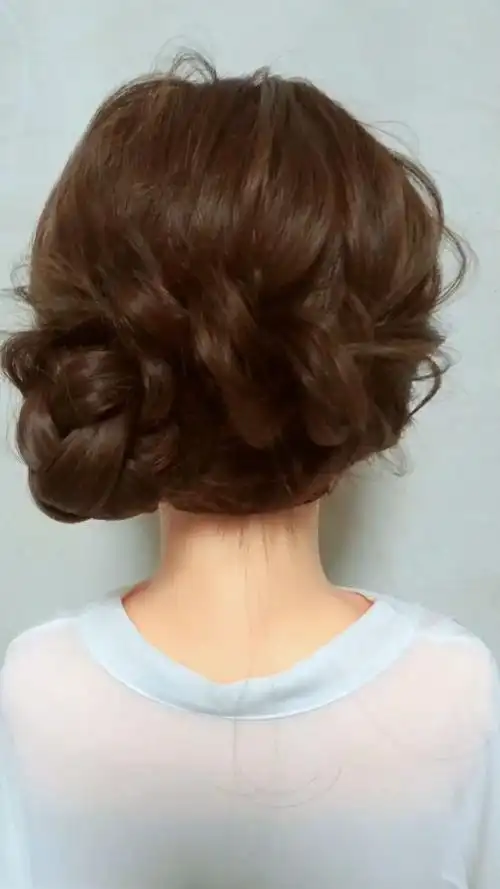 当你结婚的时候,一定要给你婆婆做一款这个发型