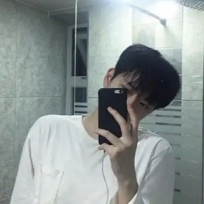 真人男生头像你是闯进我平生八九遗憾心事里唯一的美满