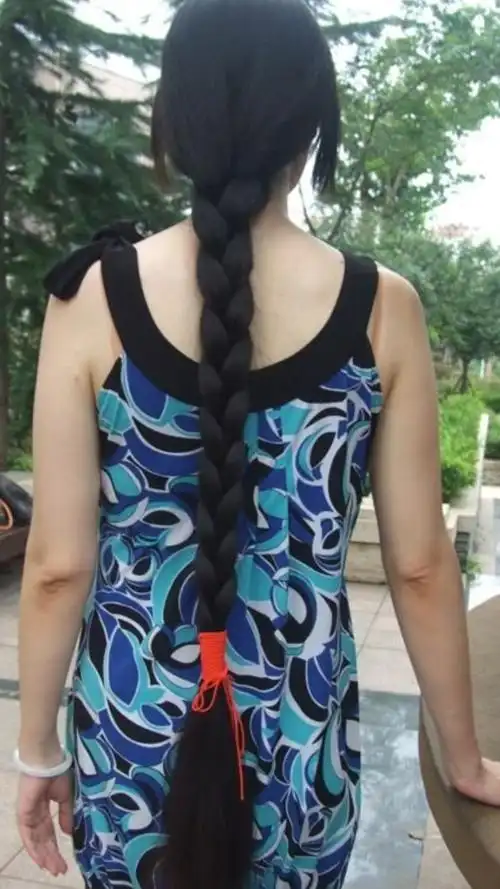 长辫子姑娘 ( 小小说 ) ( 文: 辛巳 图: 网络 )