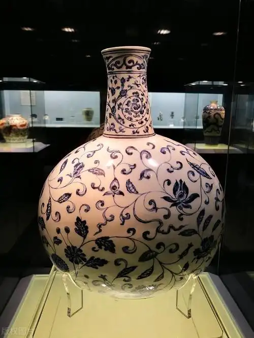 宋朝时期的官方窑场所生产的高质量瓷器