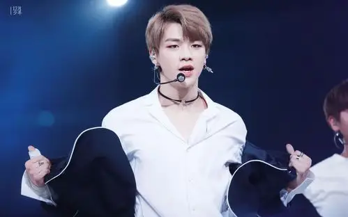 姜丹尼尔170820kconlanever个人focus4k竖版再碰到像尼尔一样的人估计