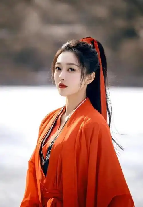 王晶拍笑傲江湖张雨绮演东方不败看任盈盈选角网友不淡定了