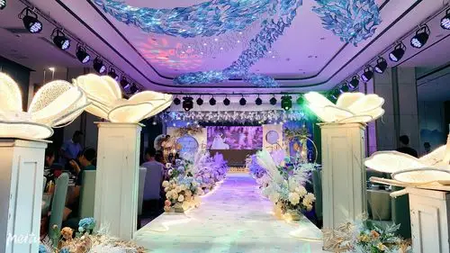 执子之手与子偕老 浪漫婚礼尽在鸿福瑞宴会厅