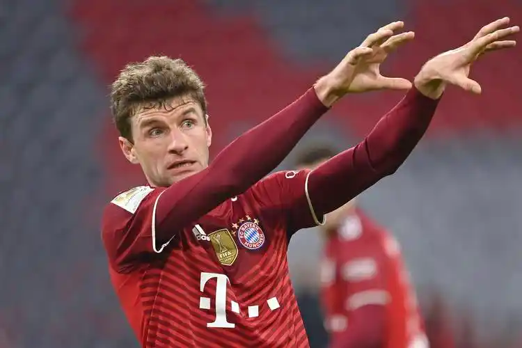 原创穆勒要离开拜仁埃弗顿纽卡争抢德甲助攻王二娃真能适应英超吗