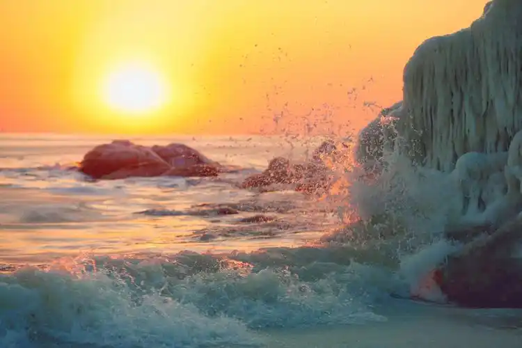 2019年北戴河海上日出(一)