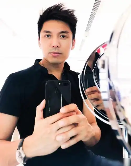 离婚后也有缘!陈法拉与老公南极度蜜月,前夫薛世恒同时空看企鹅