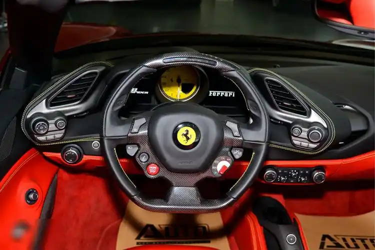 法拉利488壁纸_法拉利488_法拉利488内饰图片_13/111张图片_法拉利488