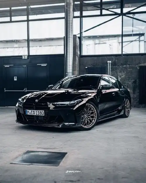 全新宝马m3黑武士,乱入一张灰色凑数今天.