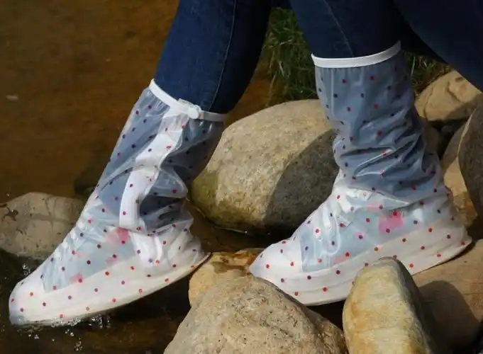 厂家直供 雨易思高帮 防雨鞋套女士骑车旅游鞋套 护鞋方便h313