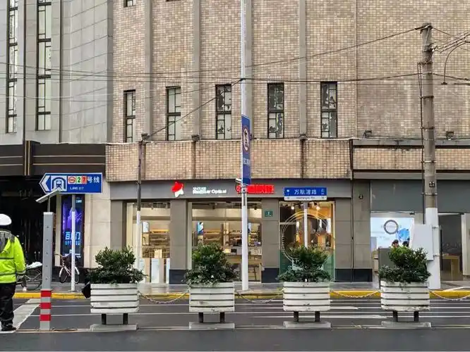 新恩堂和员工宿舍