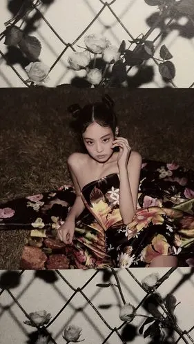 求一下jennie的solo专辑pb扫图!