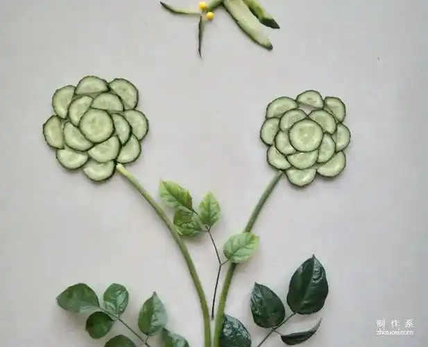 儿童简单手工拼贴画制作瓜果蔬菜创意拼贴画黄瓜风景的手工拼贴制作