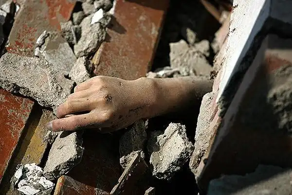 汶川地震过去了十年,虽然回访过多次,但每次的心情都非常沉重,不想再