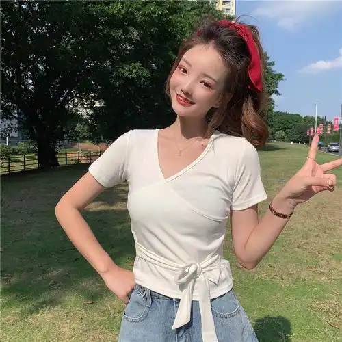 t恤女夏心机性感短款v领上衣服复古短袖女短装