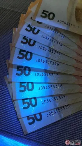 70钞雪长城056标十,无47