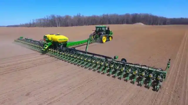 壮观的农业机械自动化