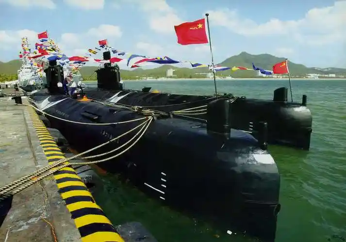 093型攻击型核潜艇 红色 高清壁纸 第1页 _南风壁纸