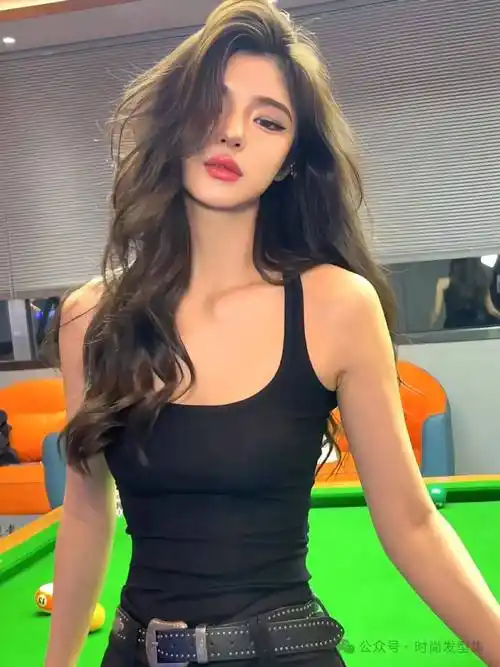 秋天"法式大波浪"卷发,氛围感天花板!_发型_自然_魅力