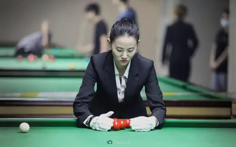 广州斯诺克锦标赛美女裁判