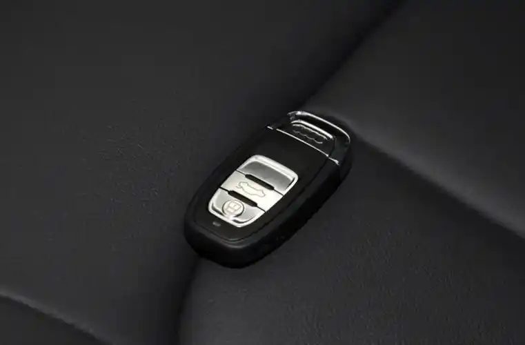 红旗h9 2.0t车型车钥匙但展厅这台2.